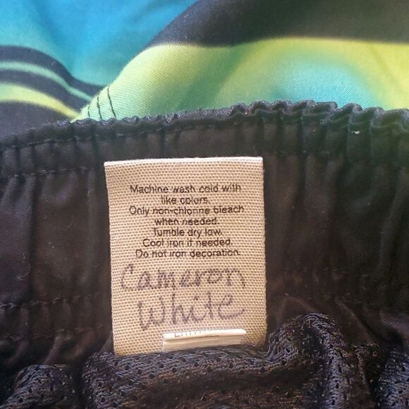 Boys Swim Trunks L  - Picture 4 of 5